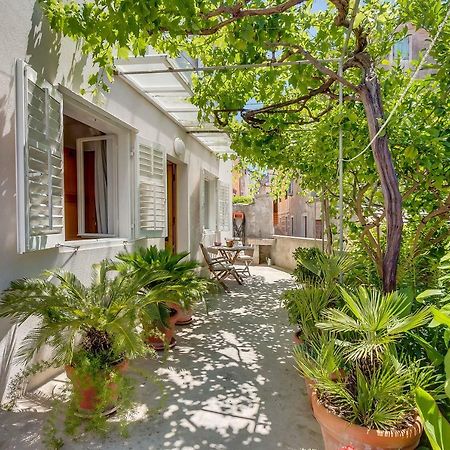 Apartman Pia Mali Lošinj Exterior foto